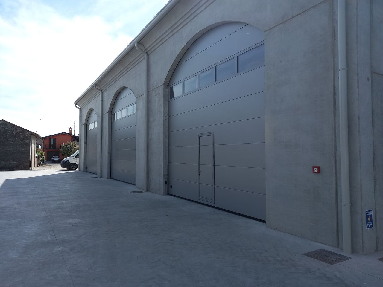 Porte sezionali industriali De Biasi Mantova, Modena, Reggio Emilia, Verona